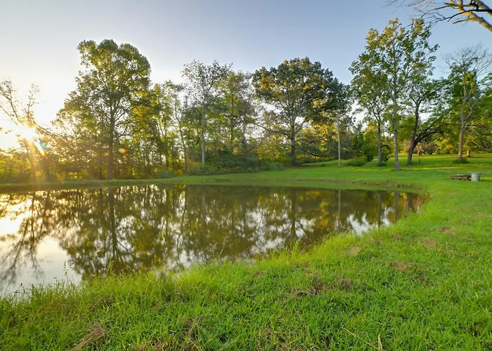Ferienhaus Fall Foliage & Hot Tub Nights: Shawnee
